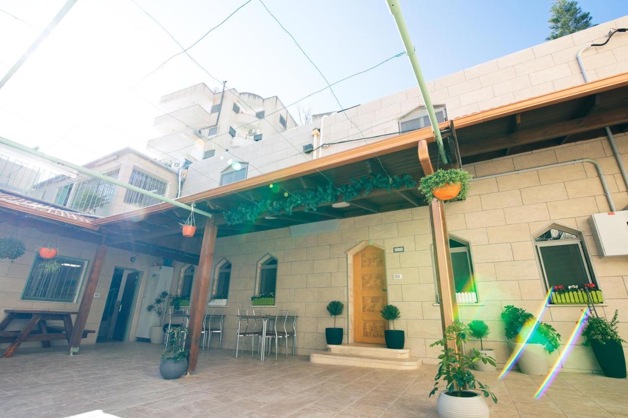 الناصرة Louis Guesthouse المظهر الخارجي الصورة