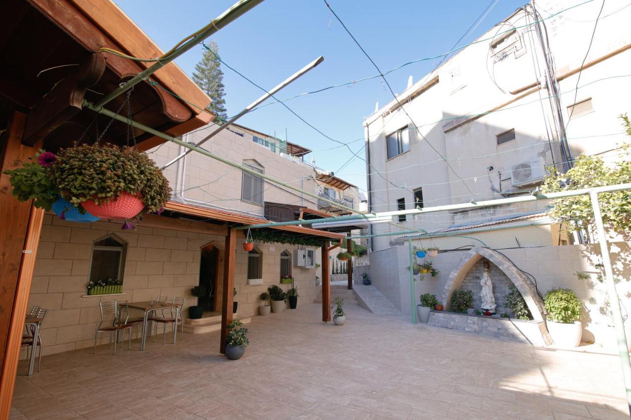 الناصرة Louis Guesthouse المظهر الخارجي الصورة